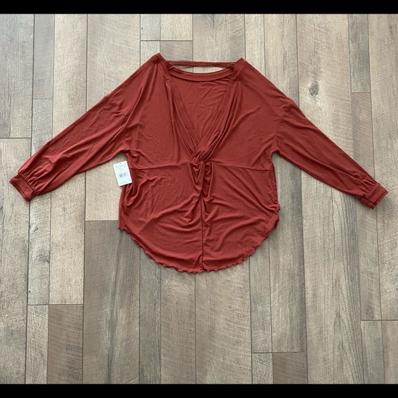 ⏰❗️🆕Free People Shimmy Shake V-Back Knit Top - Picture 6 of 8